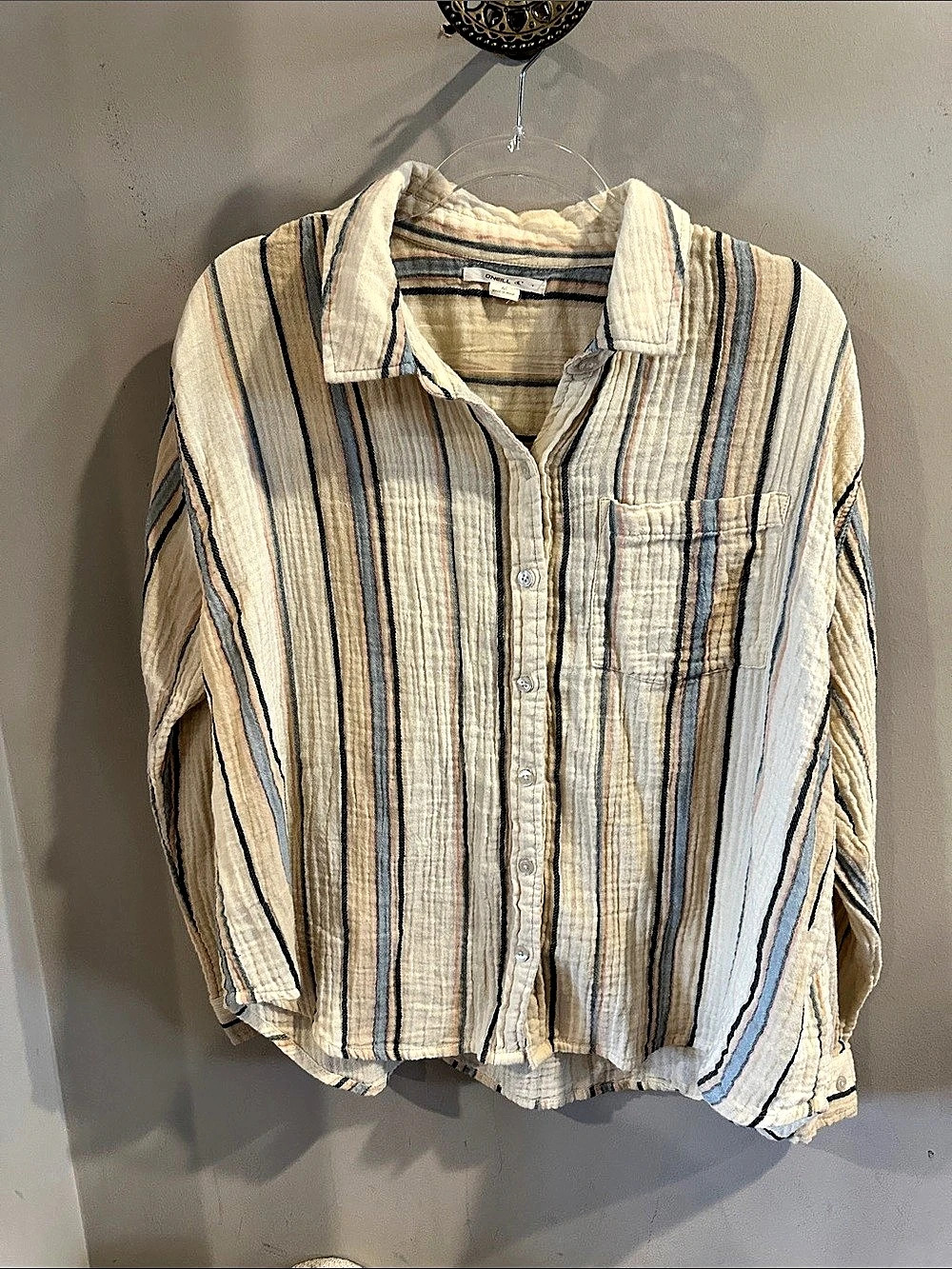 O'Neill Striped Cotton Button Down in Cream & Blue Size Medium